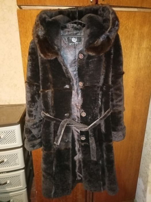 Идеальная мутоновая шубка шоколадного цвета