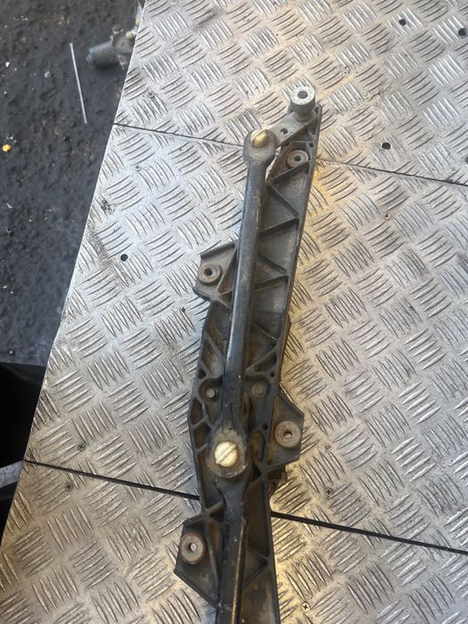 Трапеция дворников моторчик jeep granf cherokee 1998 г джип гранд черо