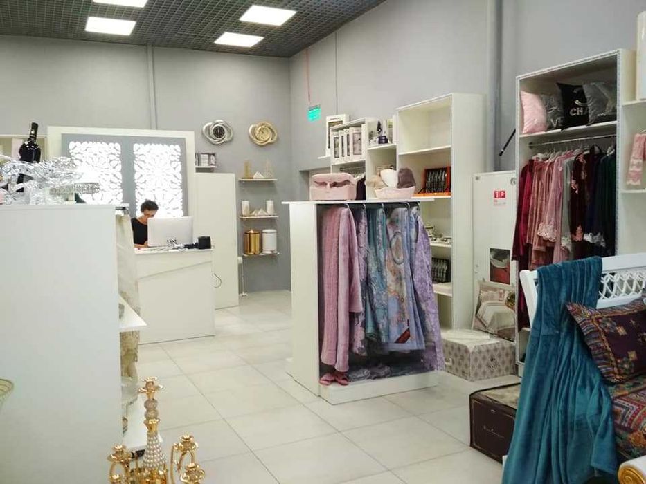 Торгівельні острівки ТЦ | Меблі для магазину в ТЦ | Меблі для бізнесу