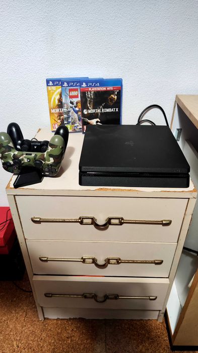 Consola em muito bom estado