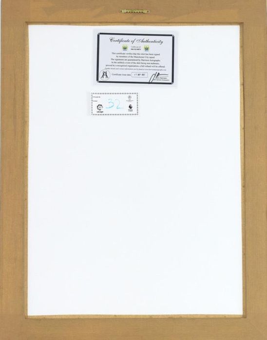 Camisola Manchester City autografada pelos jogadores com certificado
