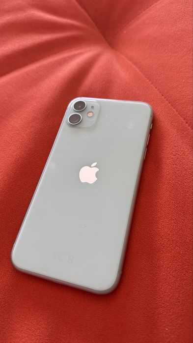 Продам Iphone 11