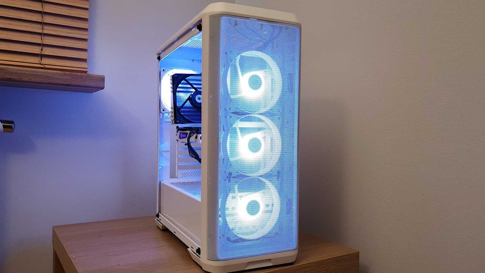 RX580 8GB | i7 6700 | 16GB RAM | SSD 512gb - BIAŁY komputer do gier