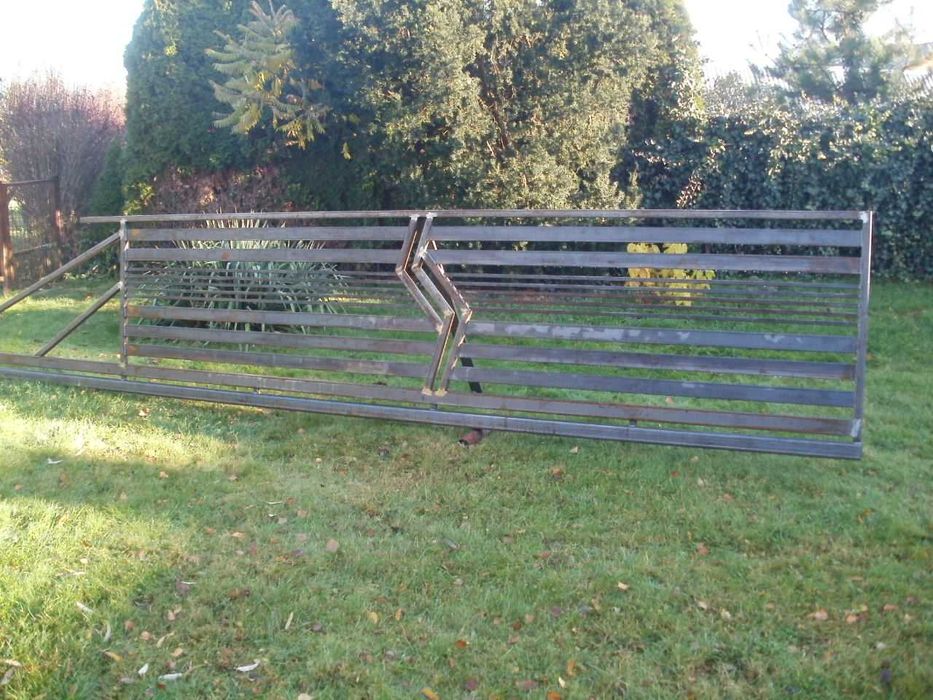 brama przesuwna z profili stalowych