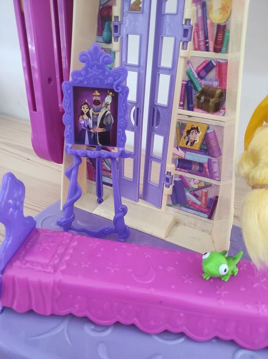 Zamek Roszpunki lalka Roszpunka Hasbro