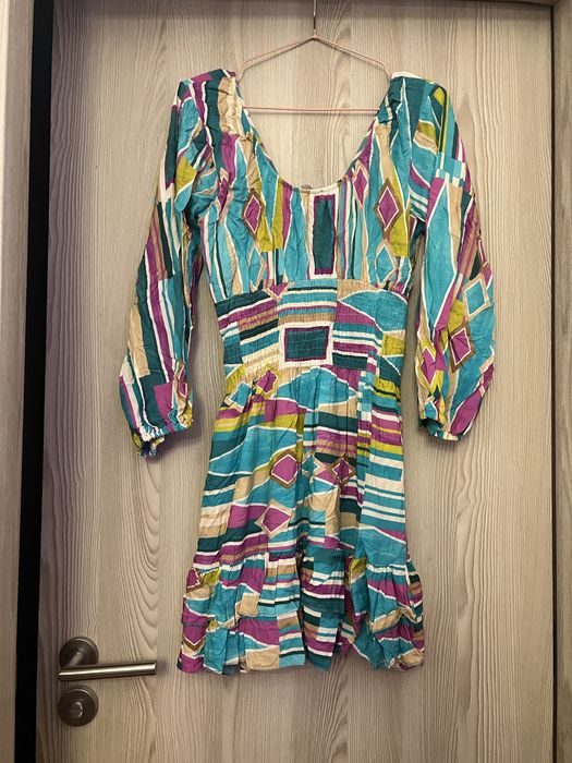 Vestido curto com manga comprida multicolor