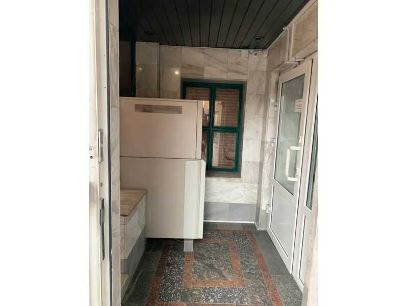 Комерційне приміщення 45 м² під магазин/офіс на вул. Калинова, 12