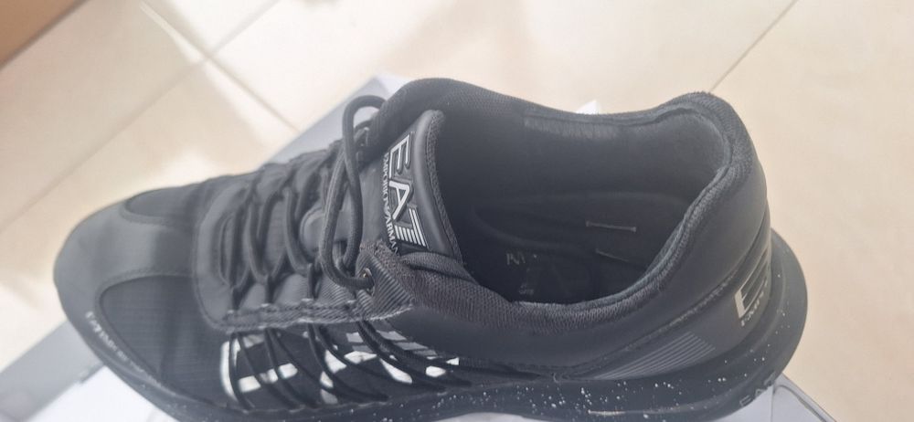 Чоловічі кросівки