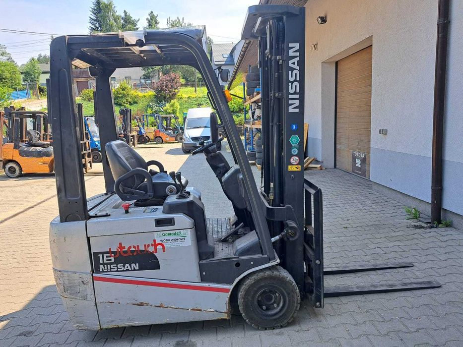 Wózek widłowy elektryczny Nissan 1N1L18Q, 1,75t, 2008r, Triplex 5,15m
