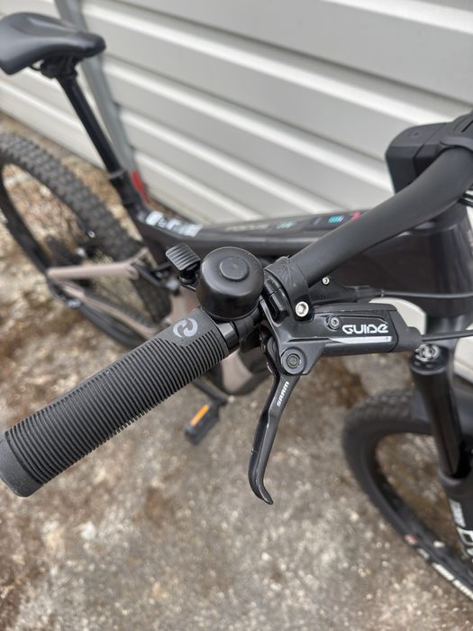 Rower elektryczny Focus Jam 2 8.7 625Wh smart bosch carbon  rozmiar M 2025r. Gwarancja jak canyon trek cube