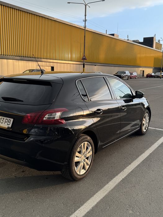 Peugeot 308 2015