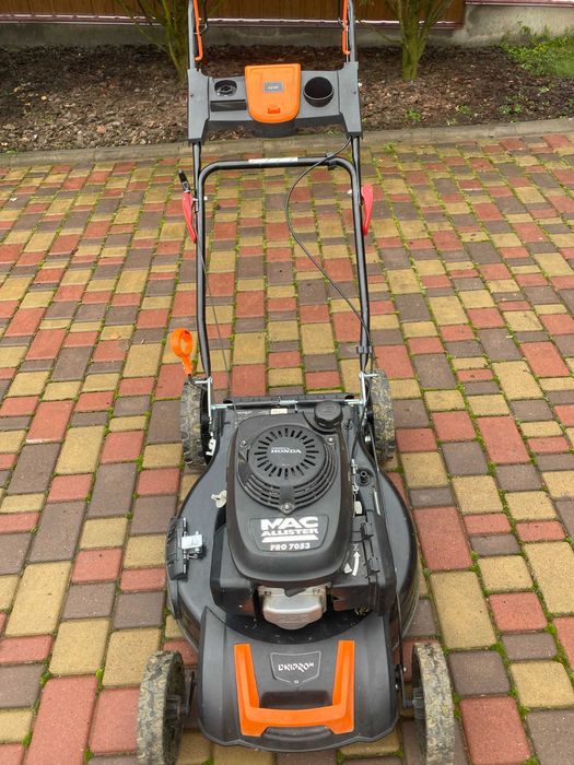 газонокосилка бензиновая Honda