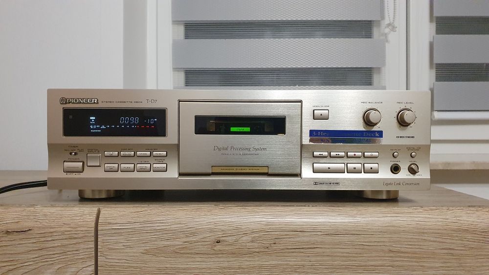 Pioneer  deck T D7