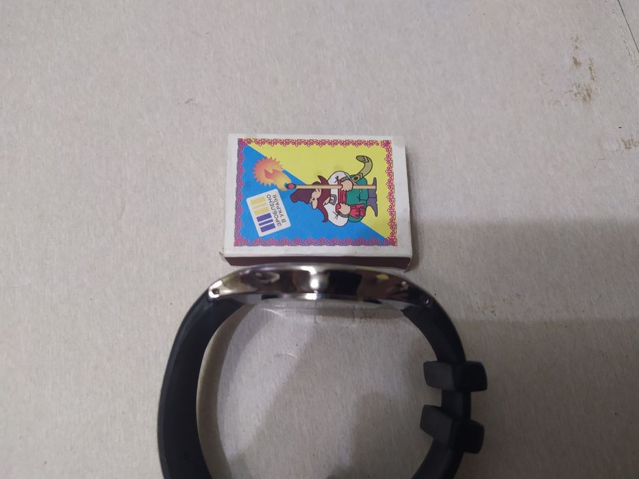 Часы наручные SLAVA кварцевые,в рабочем состоянии 120 грн.