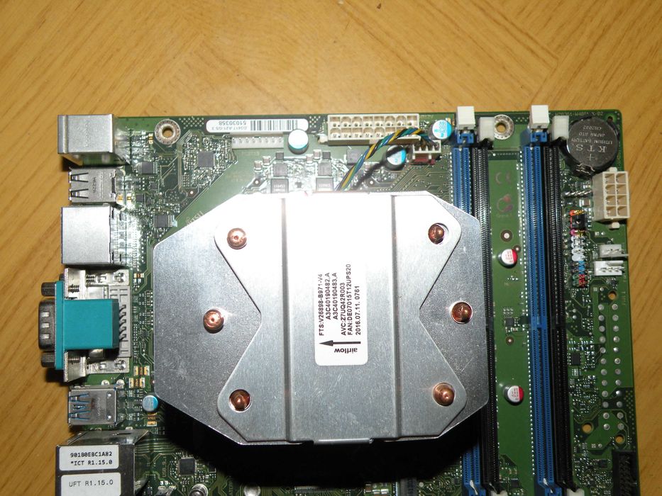 FUJITSU W550n płyta główna D3417-A21 Win 10 Pro LGA 1151 Sama płyta !!