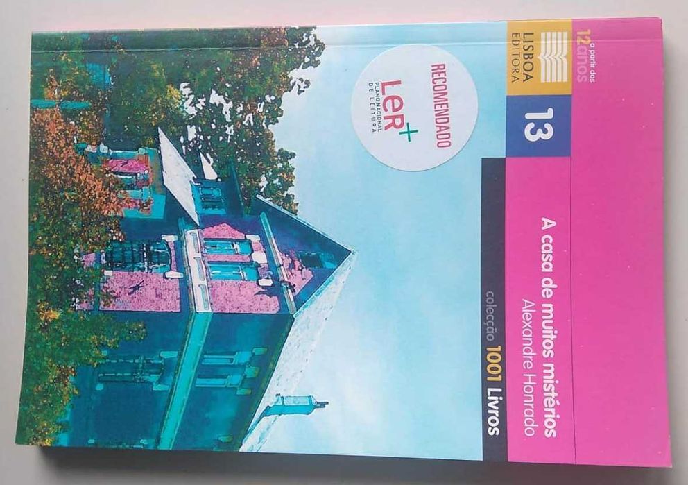 Livro: "A Casa de Muitos Mistérios"