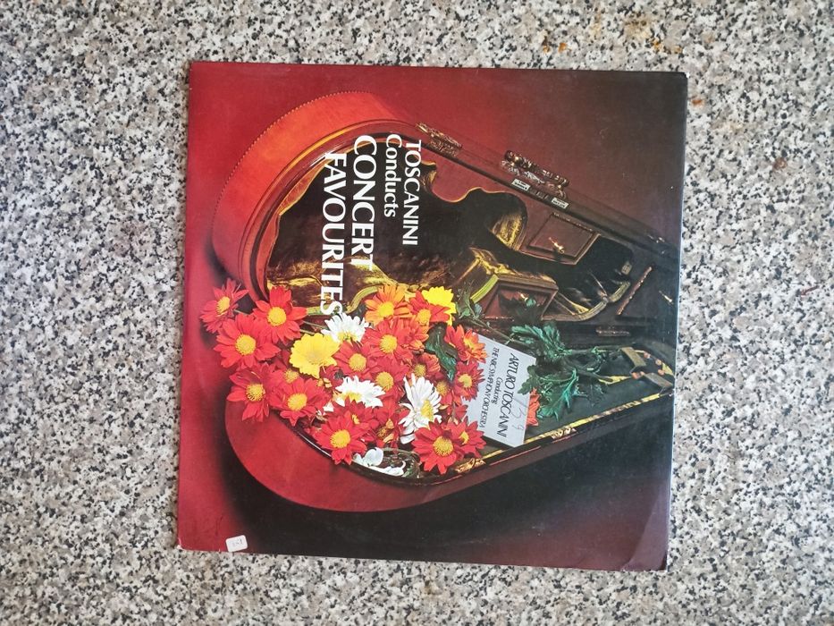 Variedade de discos vinil LP 3€ unidade
Exemplar estado de conservação