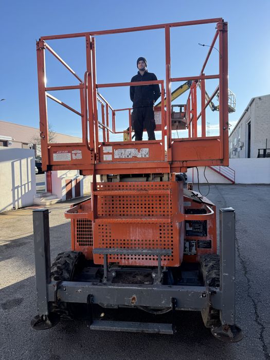 Plataforma elevatoria Diesel  12mt (usada)