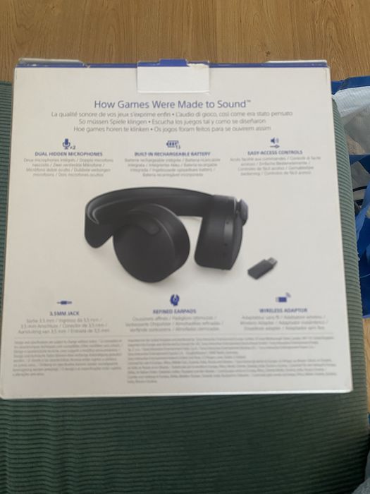 Vendo Playstation 4 com fone pulse 3D