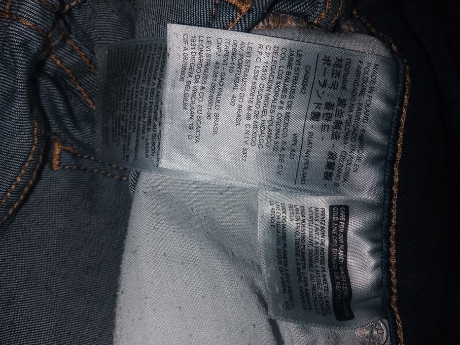 Jeansy, rozmiar 28, 712 slim ze stretchem firmy Levi's z dużym E