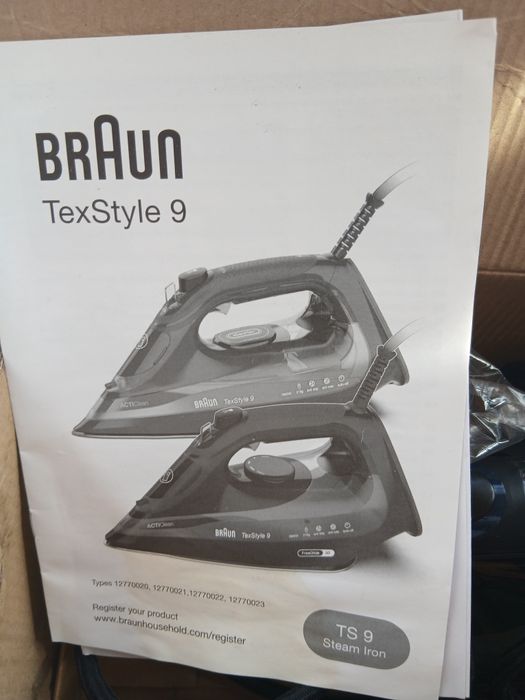 Парова праска  Braun TexStyle 9, модель SI 9682 DB.