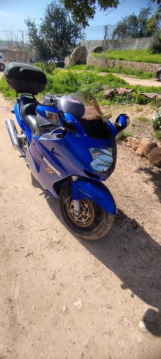 Honda CBR 1100 de injeção