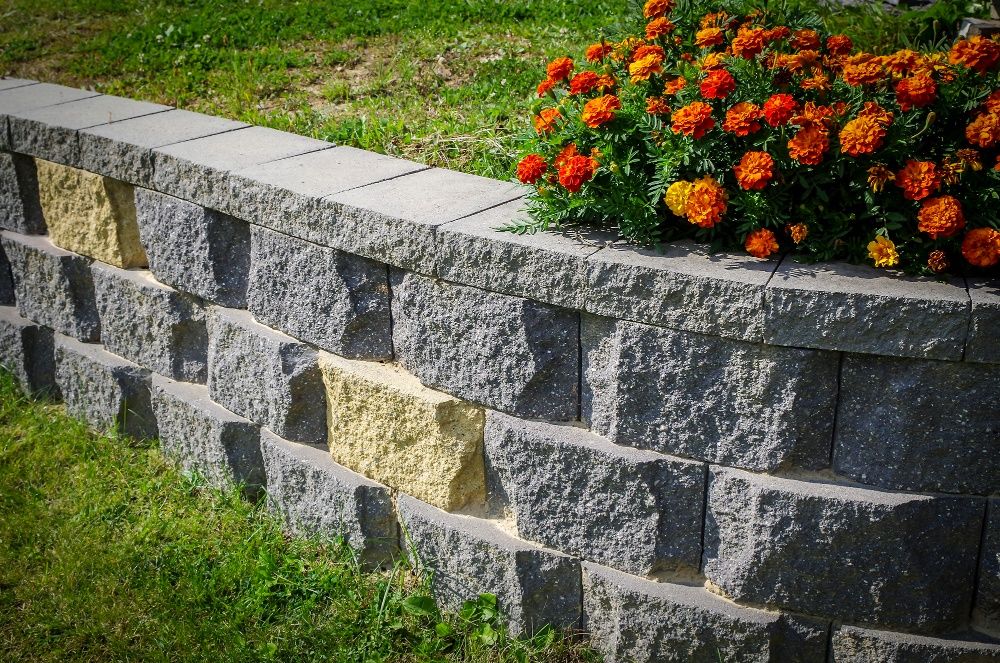 Pustak oporowy mur ogrodowy łupany łukowo biały