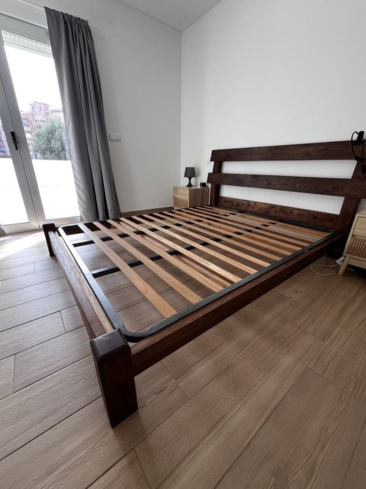 Cama de Madeira maciça