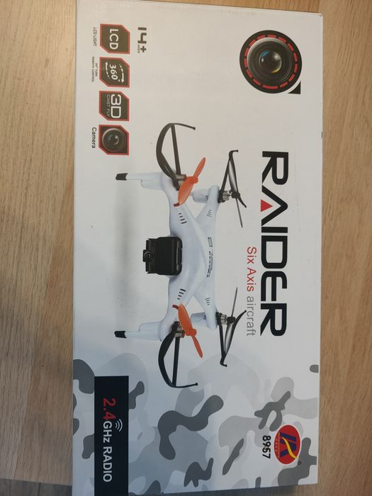 Dron quadrocopter Xblitz Raider