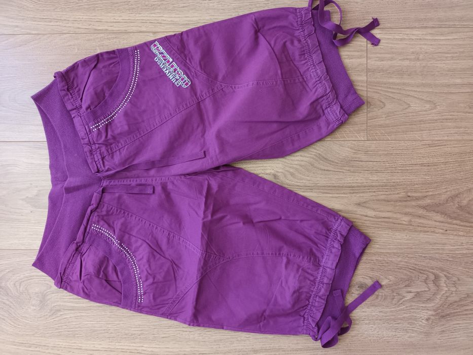 Fioletowe spodenki