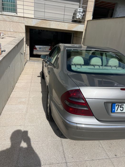 Mercedes E 220 CDI CX automática, muito novo