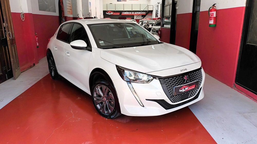 Peugeot e-208 Allure Pack