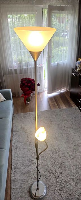 Lampa stojąca, 2 źródła światła