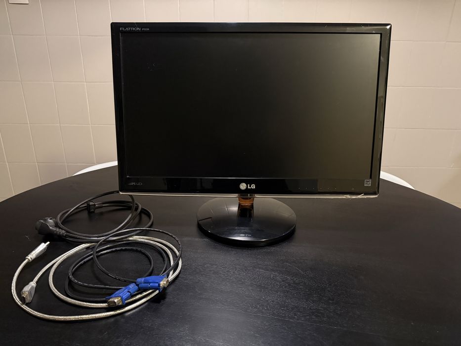 Monito LG, 23”, IPS23V, Super LED (sem adaptador de corrente)