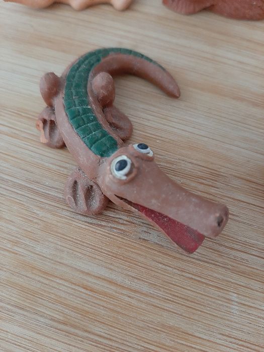 Animais em miniatura barro