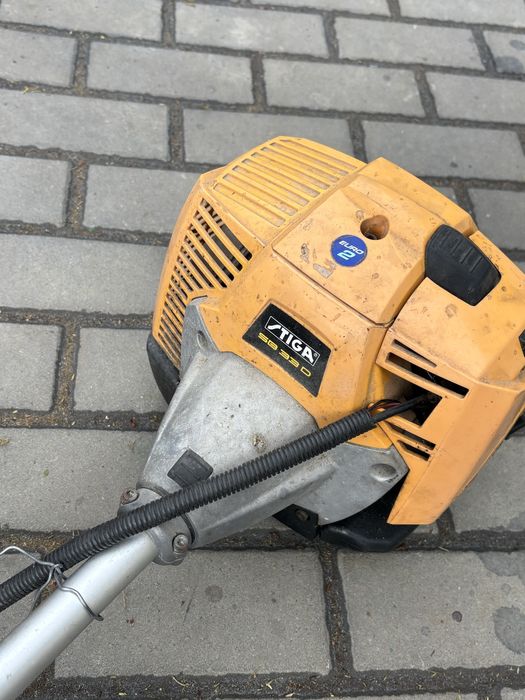 Kosiarka żyłkowa stiga 33d