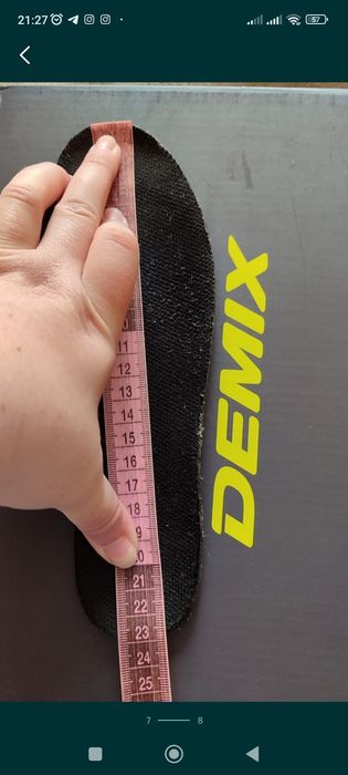 Бутси футбзалки сороконожки Demix