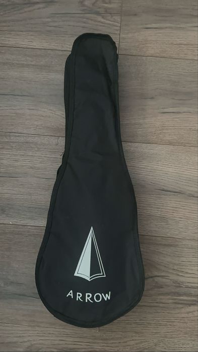 Ukulele arrow ze stroikiem