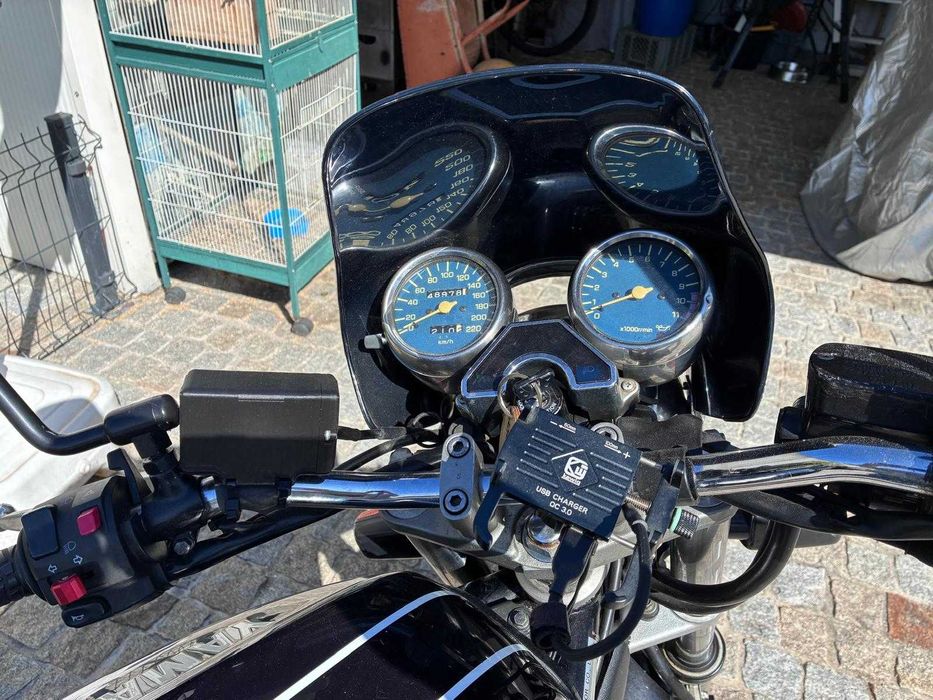 MOTA YAMAHA XJ600 N . Impecável a circular sem problemas