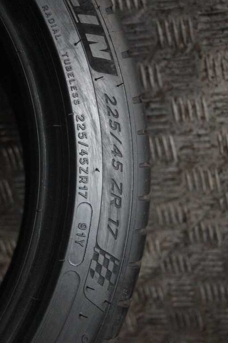 225/45/17 Michelin Pilot Sport 4 ZP 225/45 R17 91Y 2022r