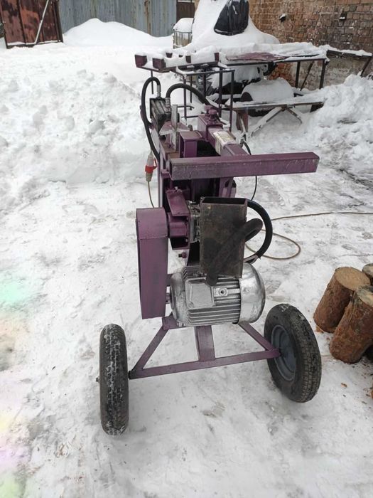 Дровокол гідравлічний