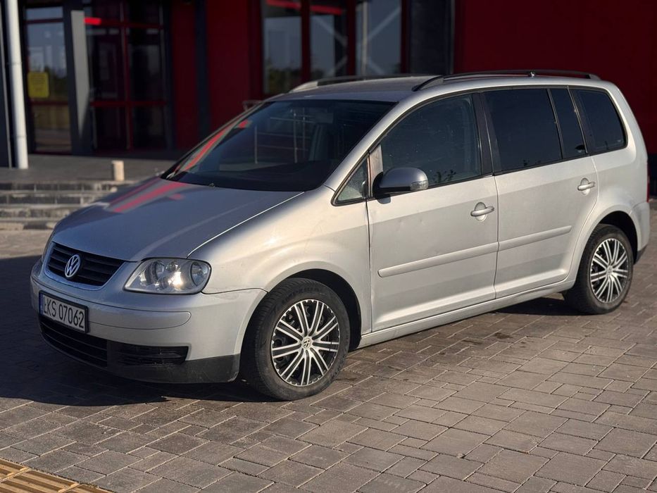 Продаю VW Touran 2003
