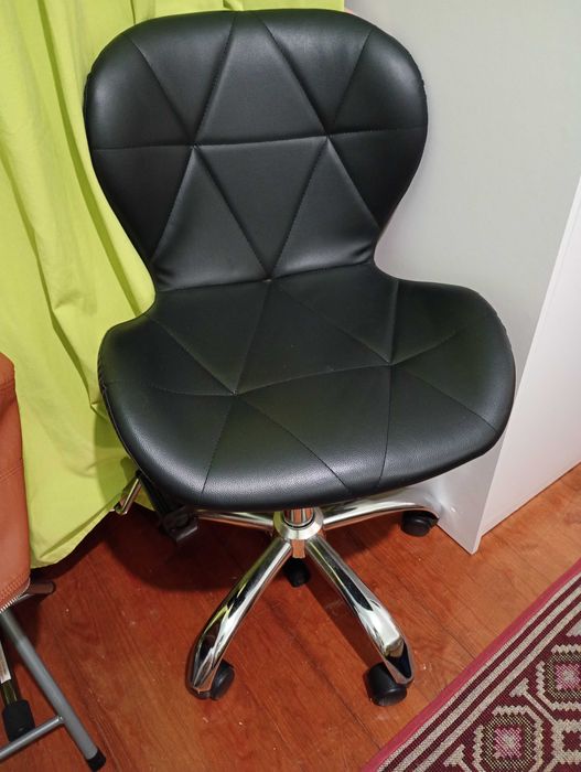 Vendo cadeira para secretaria