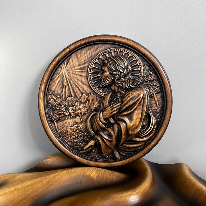 Подарочные деревянные иконы и картины на религиозную тему