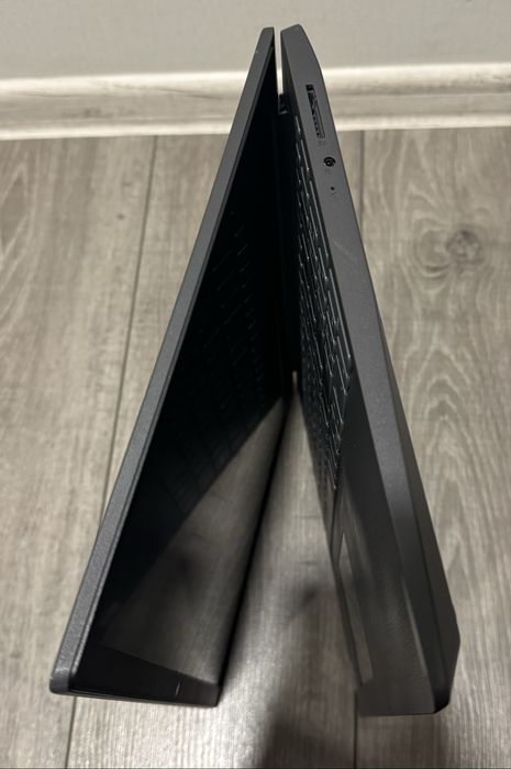 Сучасний ноутбук Lenovo. i3 1005G1, 8Gb DDR4, SSD 256Gb, налаштований.