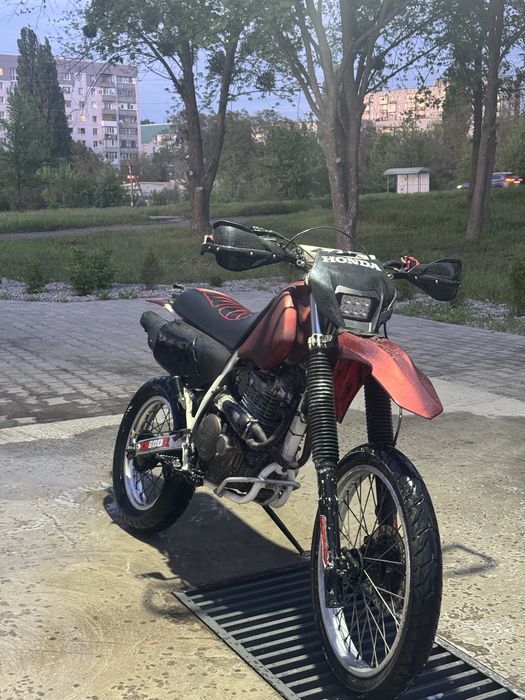 Продам Honda XR600R