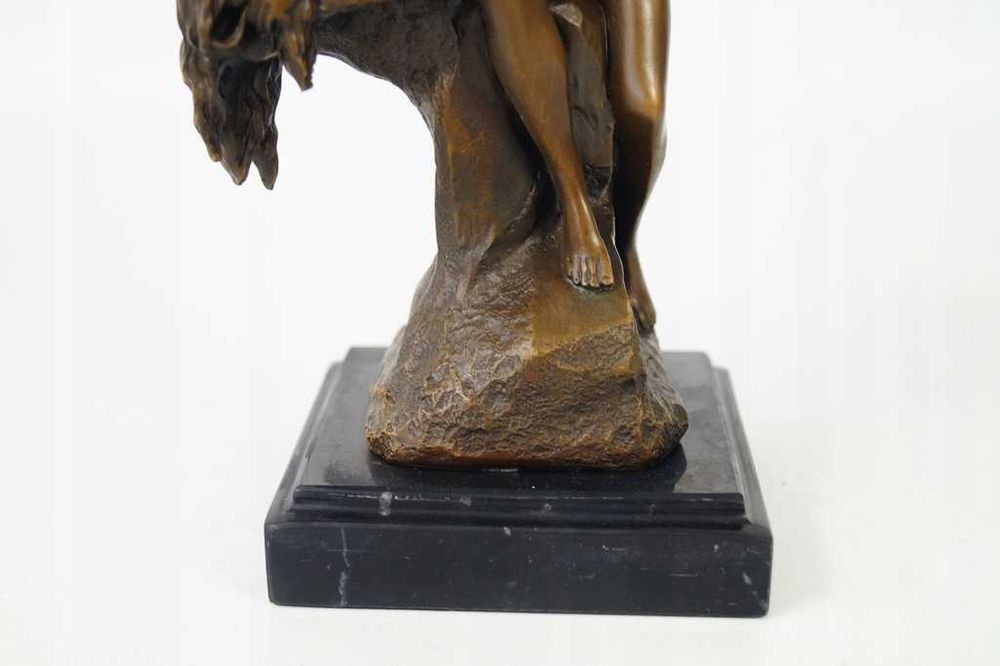 Figura z brązu rzeźba Kobieta AKT SECESJA