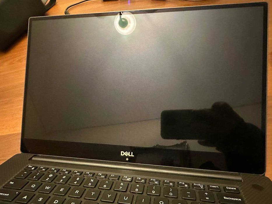 Ноутбук Dell Precision 5530 - Core i9-4,8GHz, 32GB RAM, 256GB SSD, NVidia Quadro P2000, 4K TouchScreen