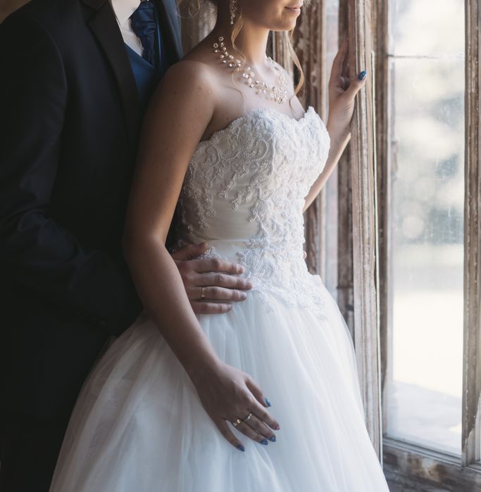 Suknia ślubna biała Sukienka na ślub wesele Księżniczka 36 S  + Tren