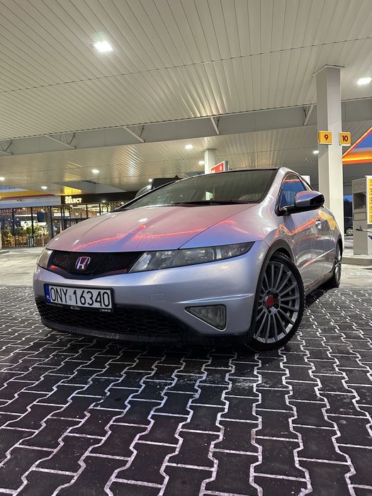 Honda Civic 8 2.2 CDTi 140KM Ładna